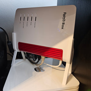 Pionowy stojak do AVM FRITZ!Box 7530 i 7530 AX