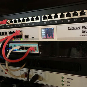 MikroTik hEX (S) 19-calowy zestaw do montażu w szafie rack