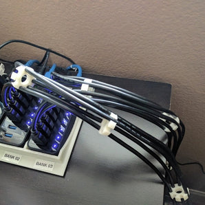Siedmiokątny organizer kabli USB
