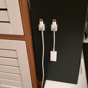 Praktyczny uchwyt do kabla ładującego Apple USB-C