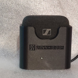 Etui do stacji ładowania słuchawek Sennheiser MOMENTUM True Wireless 4