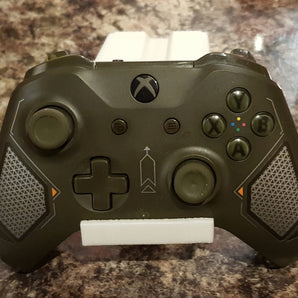 Uchwyt ścienny do Xbox One S Digital z uchwytem na kontroler