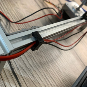 Makerbeam Zacisk do kabli