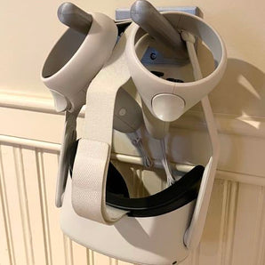 Gitara klasyczna i wieszak na gogle Oculus VR