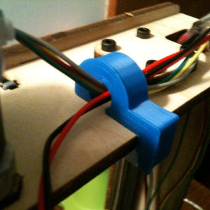 MakerBot Klamry na kable