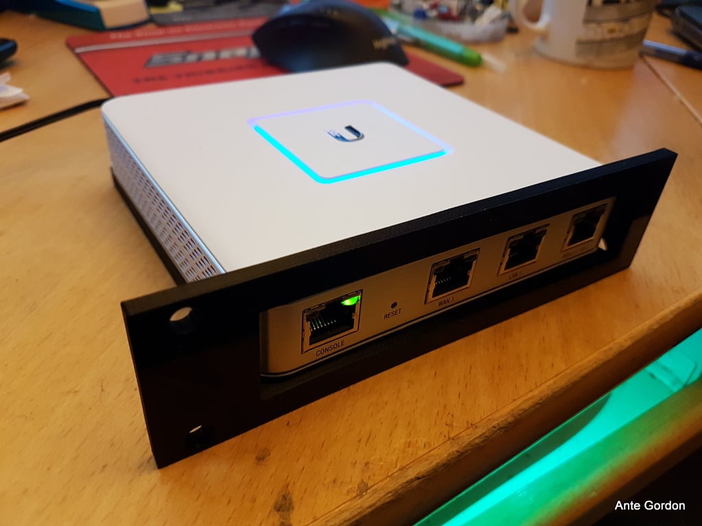 Ubiquiti Unifi USG Uchwyt montażowy do racka 19'