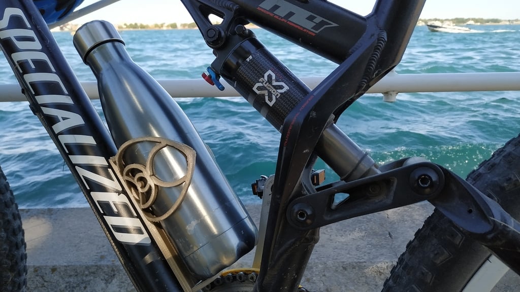 Próżniowy termiczny uchwyt na butelkę do roweru — lekki i mocny (wersja R2)