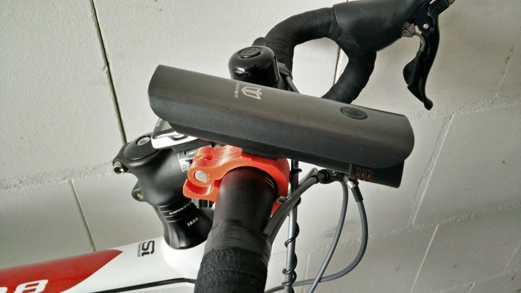Uchwyt na lampkę rowerową Degbit na kierownicę 32 mm