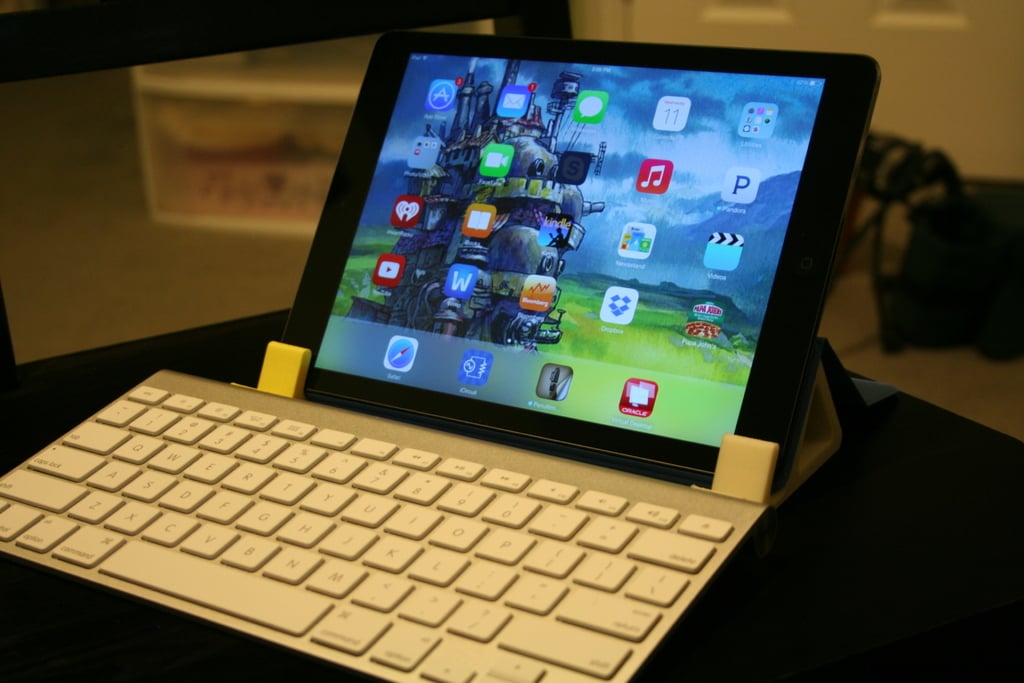 Klawiatura i podstawka do iPada