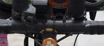 Adapter uchwytu akcesoriów Aerobar do lampki rowerowej i uchwytu Garmin