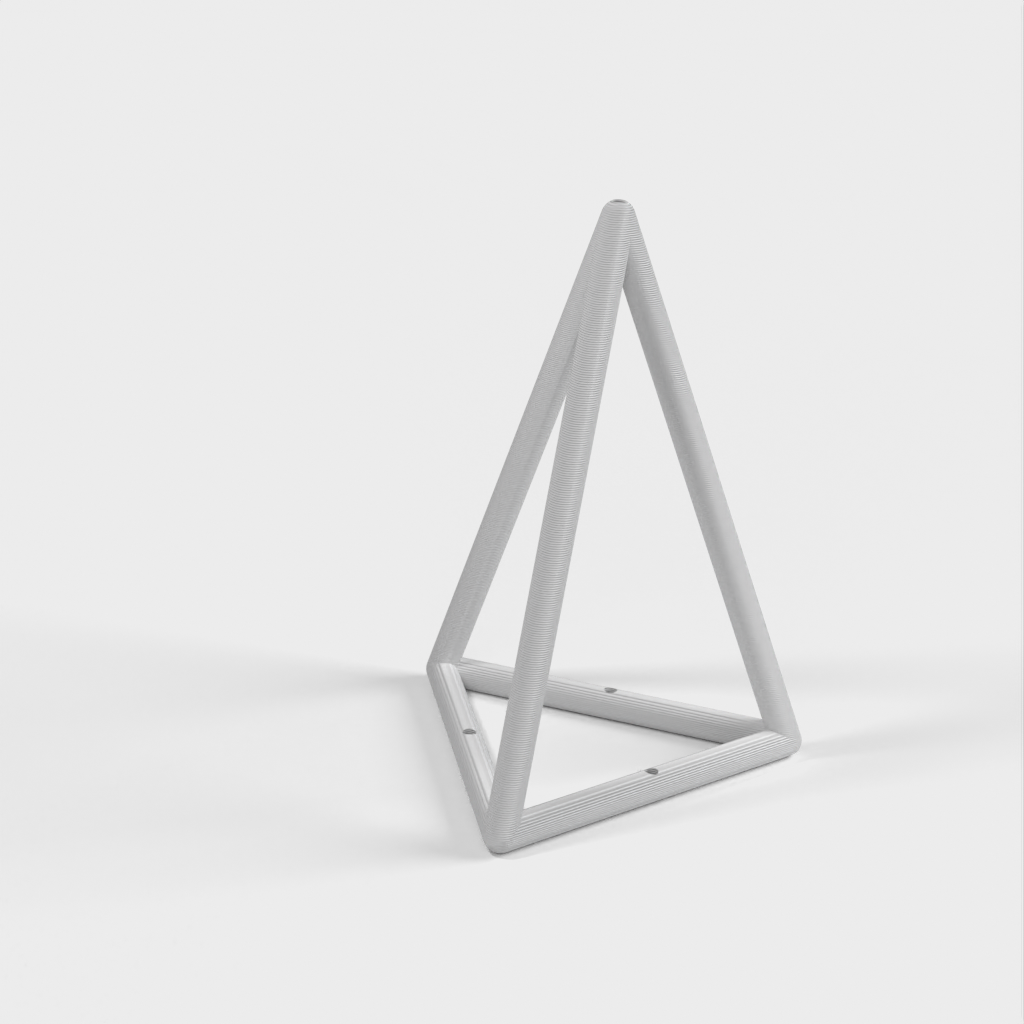 Regularna rama w kształcie trójkątnej piramidy
