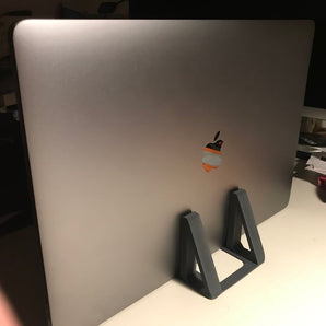 Stojak Macbook Pro do trybu Clamshell