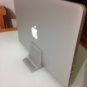 Pionowa podstawka do Apple MacBook Pro 13 Retina
