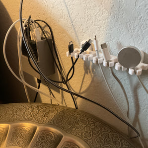 Uchwyt na kabel USB do montażu na ścianie - Uporządkuj i zoptymalizuj przestrzeń
