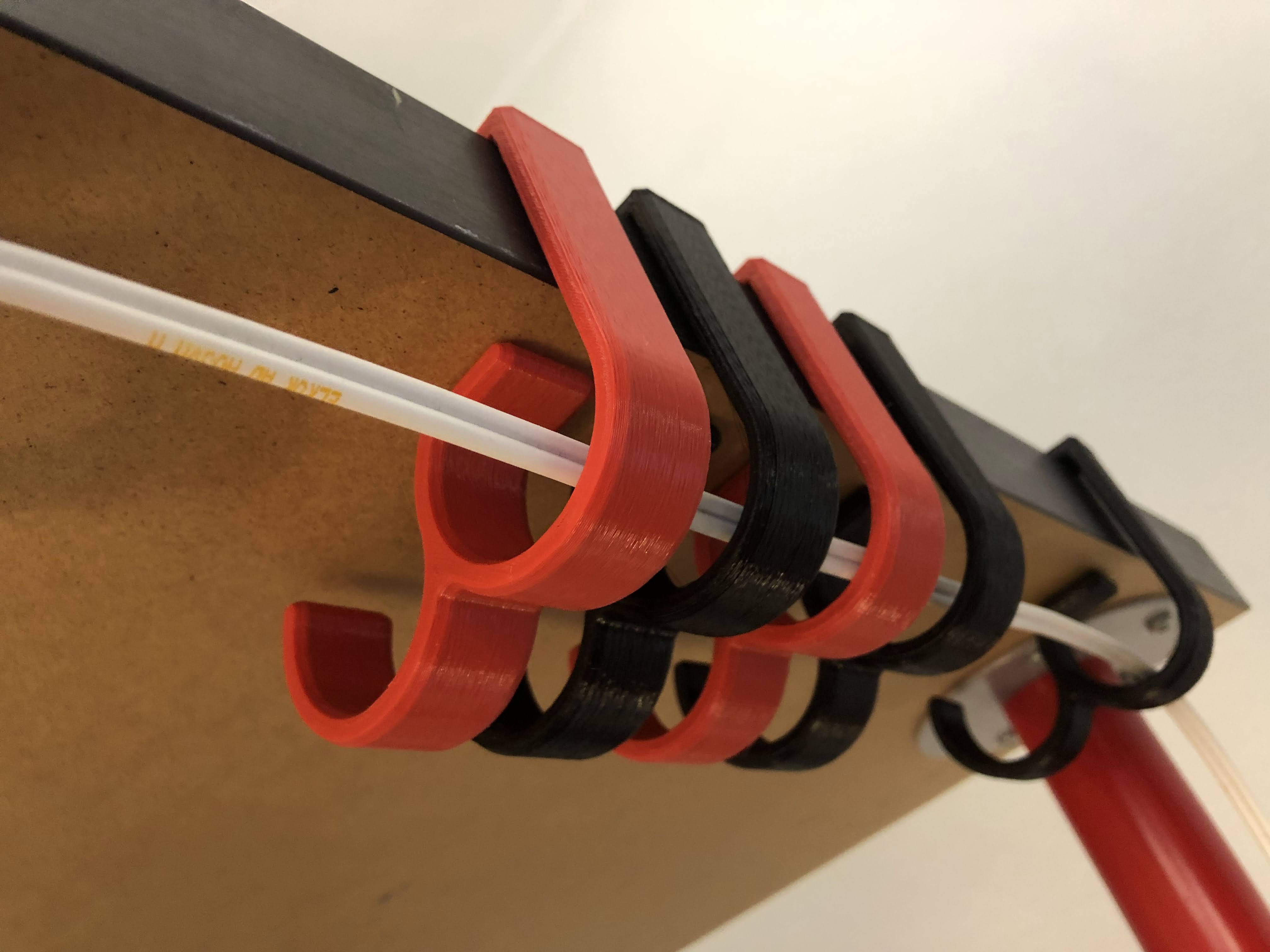 Klips prowadzący kable do blatów 50 mm - kompatybilny z Ikea