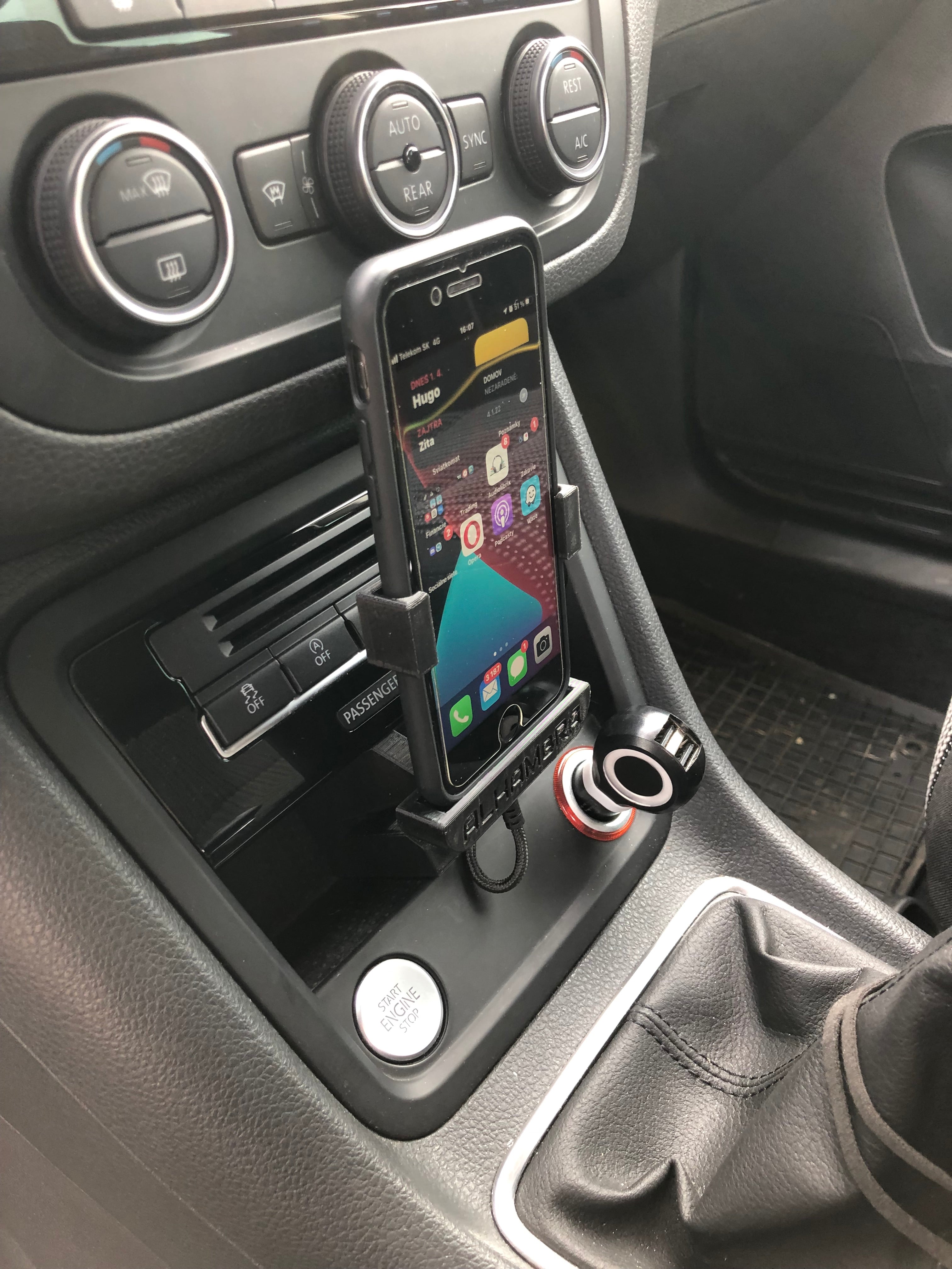 Ulepszona stacja dokująca do iPhone8 dla SEAT FullLink Ver 2.0