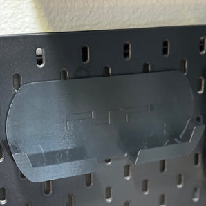 PSP Slim IKEA Skadis Uchwyt na Wyświetlacz