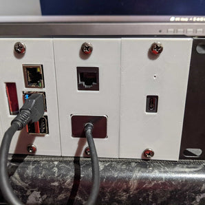 Koncentrator USB 3.0 Raspberry Pi i dodatkowy port sieciowy - adapter do montażu w szafie rack 19" 2U