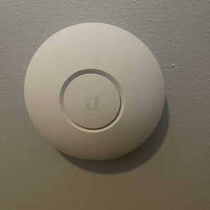 Punkt dostępu Ubiquiti Unifi AC Lite Płyta ścienna z Keystone