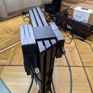Pionowy uchwyt PS4 Pro do procesora PSVR i zewnętrznego dysku twardego