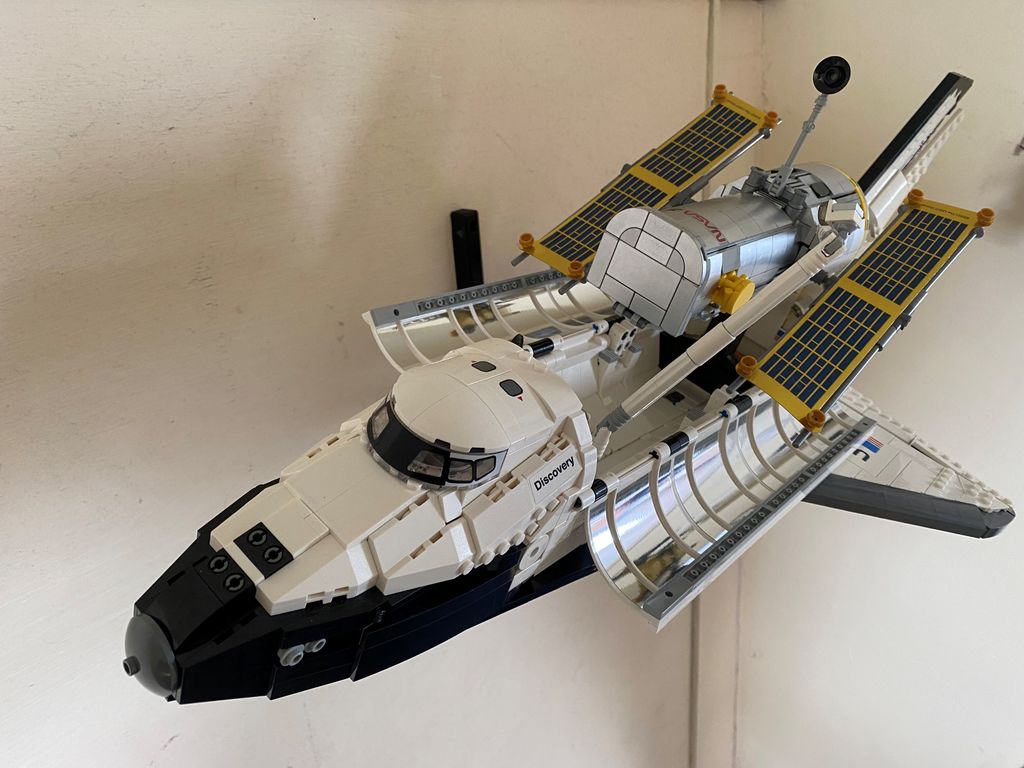 Uchwyt ścienny do wahadłowca LEGO Discovery 10283