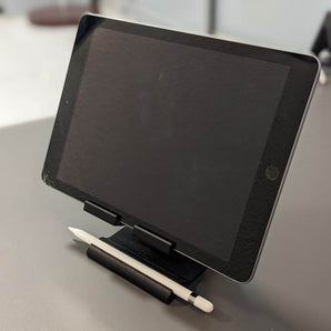 Stojak na iPada i Apple Pencil