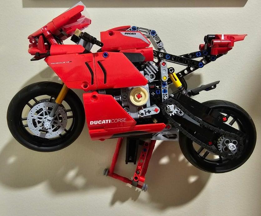 Uchwyt ścienny do Lego Technic Ducati Panigale