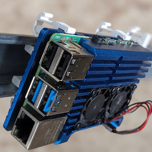Wytrzymała obudowa do montażu na szynie DIN dla Raspberry Pi 4