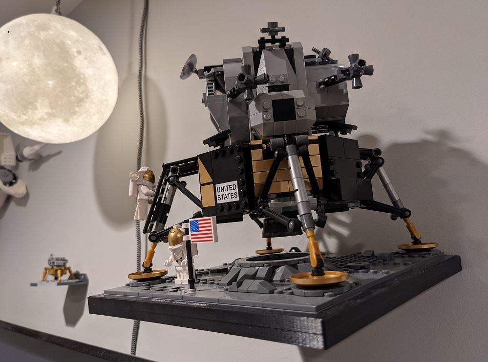 Montaż ścienny do Lego NASA Apollo 11 Lunar Lander (10266)