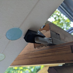 Uchwyt kątowy Velux do okien dachowych