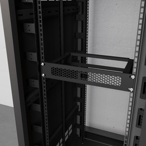 Unifi UCG-Fiber 10-calowy montaż w szafie rack z dyskiem SSD