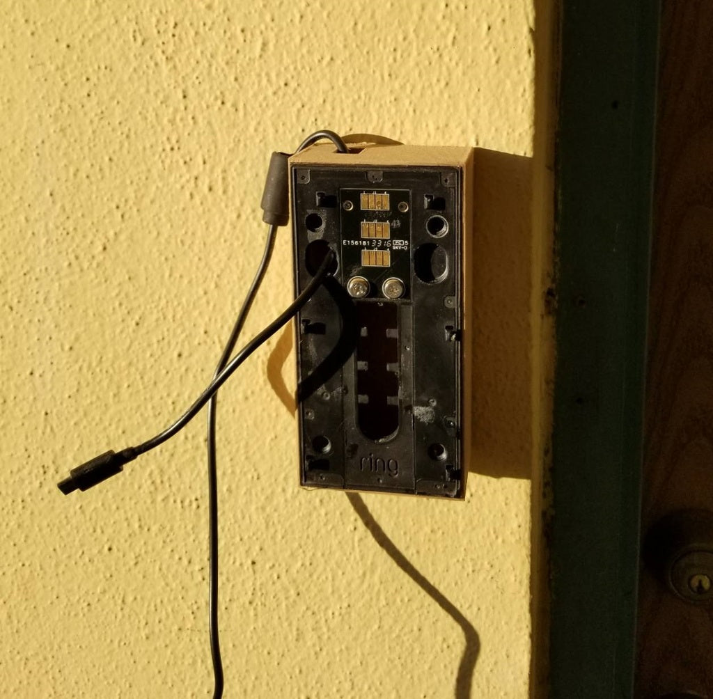 Pudełko z przesunięciem dzwonka do drzwi ładowanego energią słoneczną