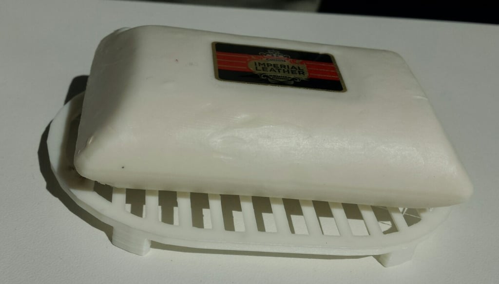 Konfigurowalny dozownik mydła z nóżkami