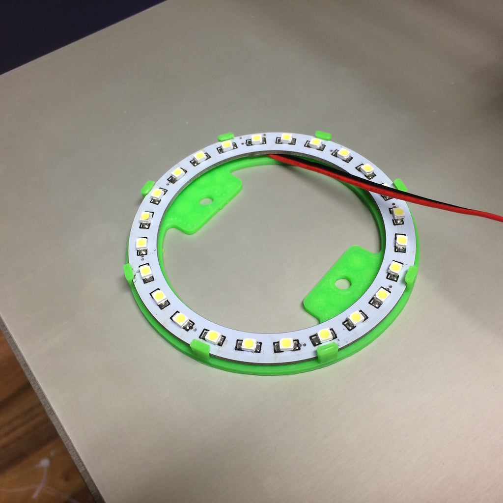 Uchwyt pierścieniowy LED 80 mm z otworami montażowymi 50 mm