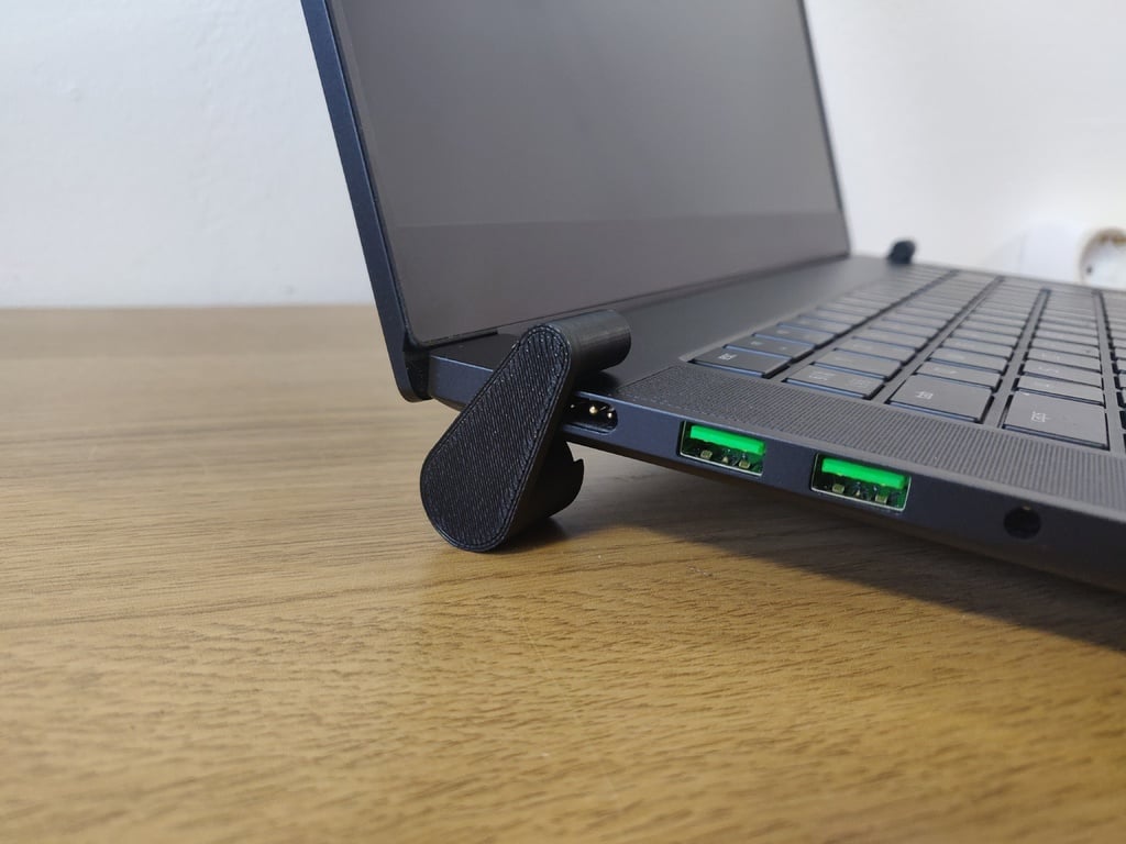Stojak na laptopa KUNA z regulacją wysokości w zakresie 15 mm