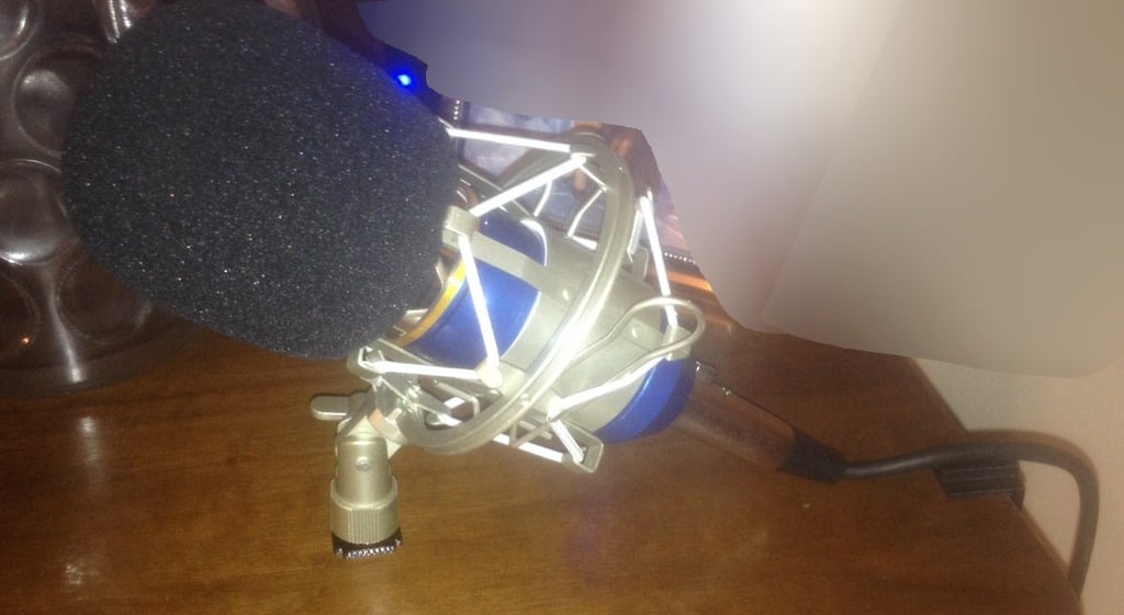 Mini stojak na mikrofon i zacisk kablowy do biurka
