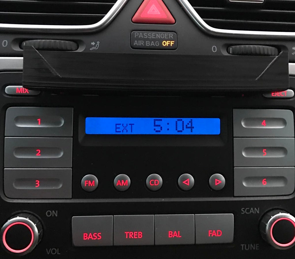 Uchwyt na tackę na CD iPhone 6/7 Plus do radia samochodowego VW Monsoon [REMIX]