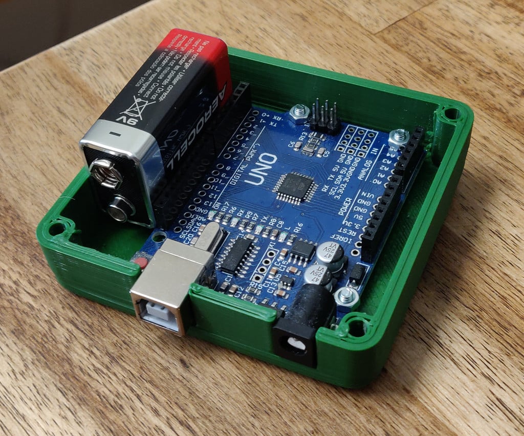 Obudowa Arduino Uno z miejscem na baterię 9V