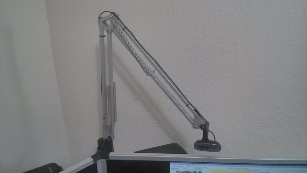 Adapter do montażu oprawy IKEA Tertial na urządzeniu „Mount It!” stojak na monitor