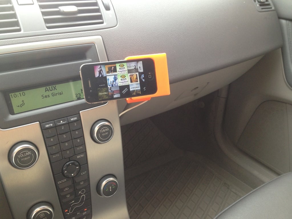 Obrotowy uchwyt samochodowy do iPhone 4 4S z magnesami