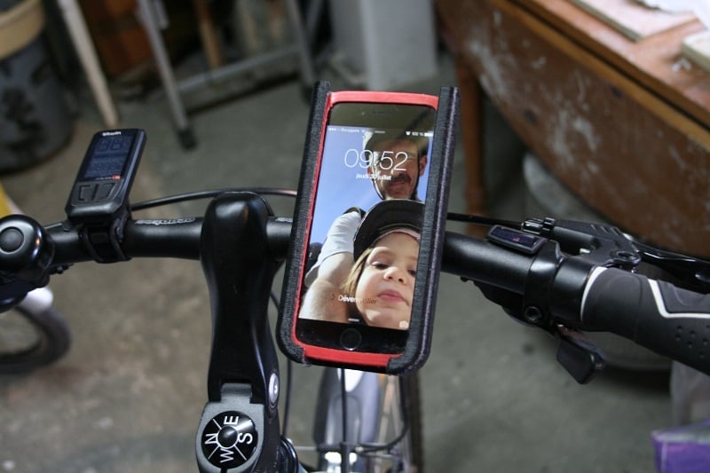 Uchwyt rowerowy do iPhone&#39;a 6 z etui ochronnym