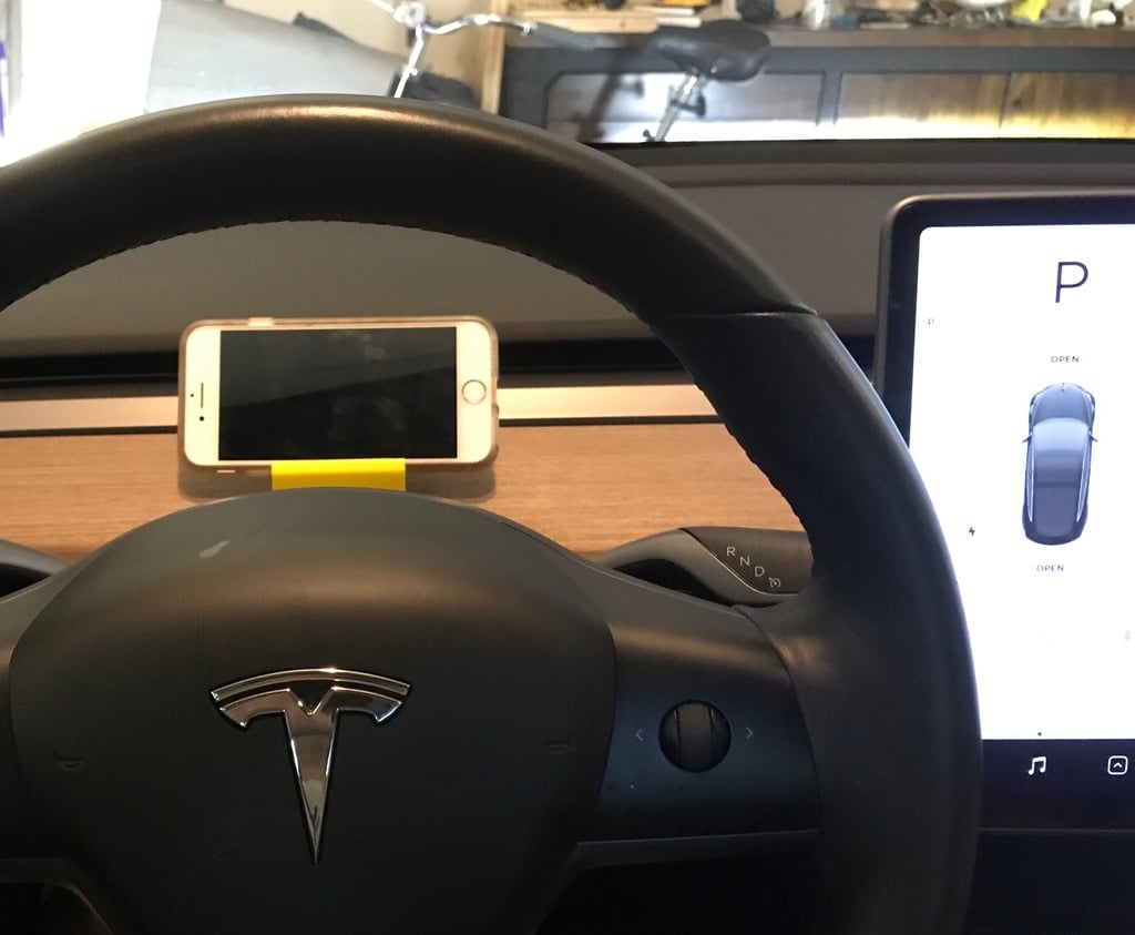 Uchwyt na telefon z klipsem na zawór Tesla Model 3