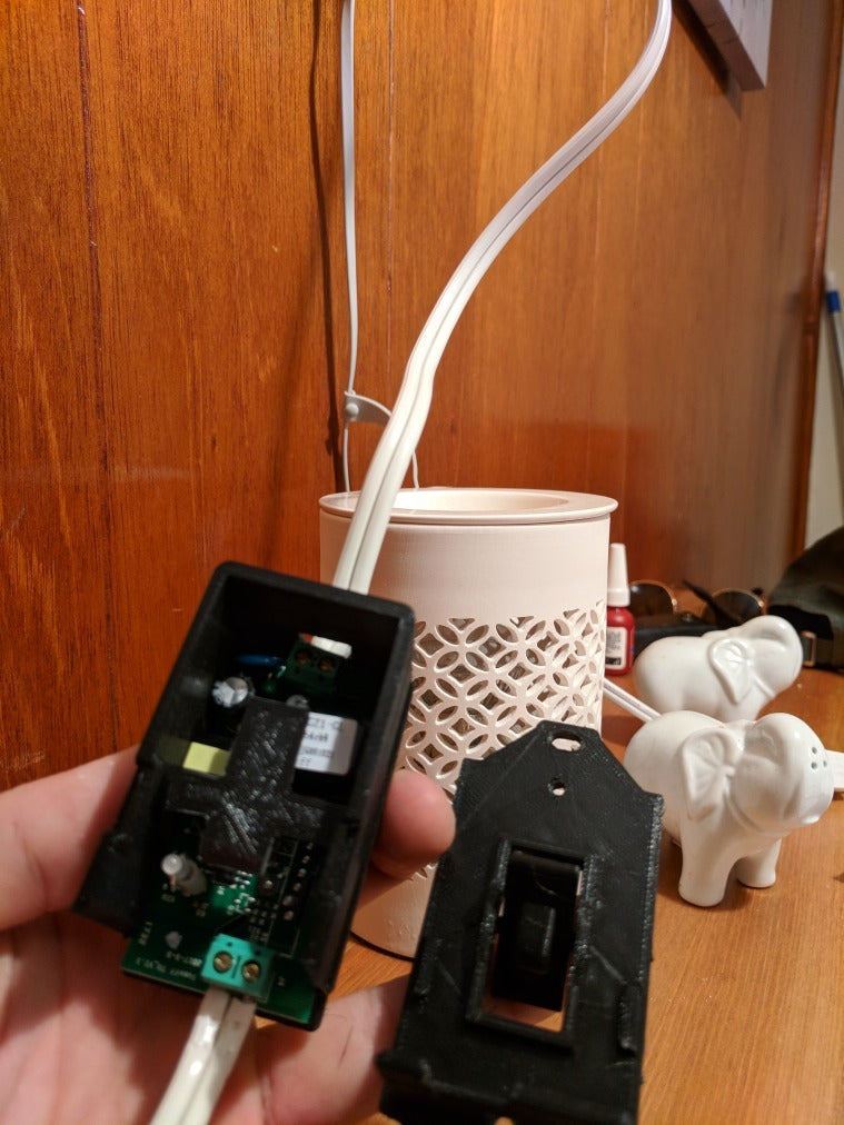 Naścienny włącznik światła WiFi Sonoff