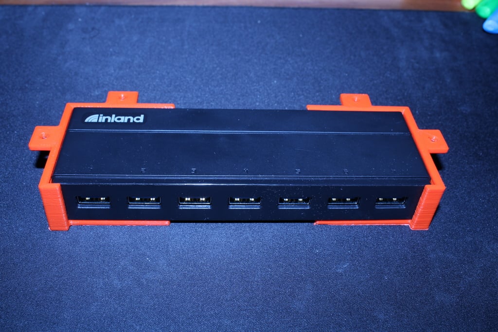 Inland 149617 Wspornik koncentratora USB do montażu pod biurkiem