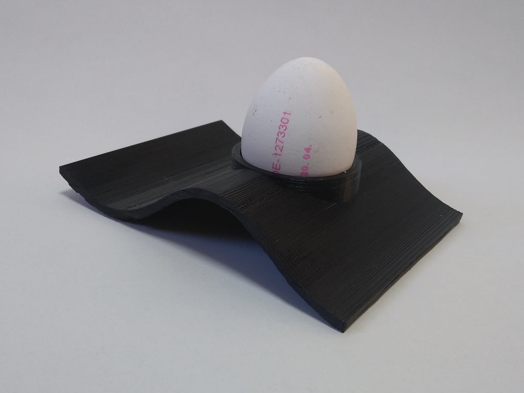 Kubek na jajko w kształcie fali w nowoczesnym stylu