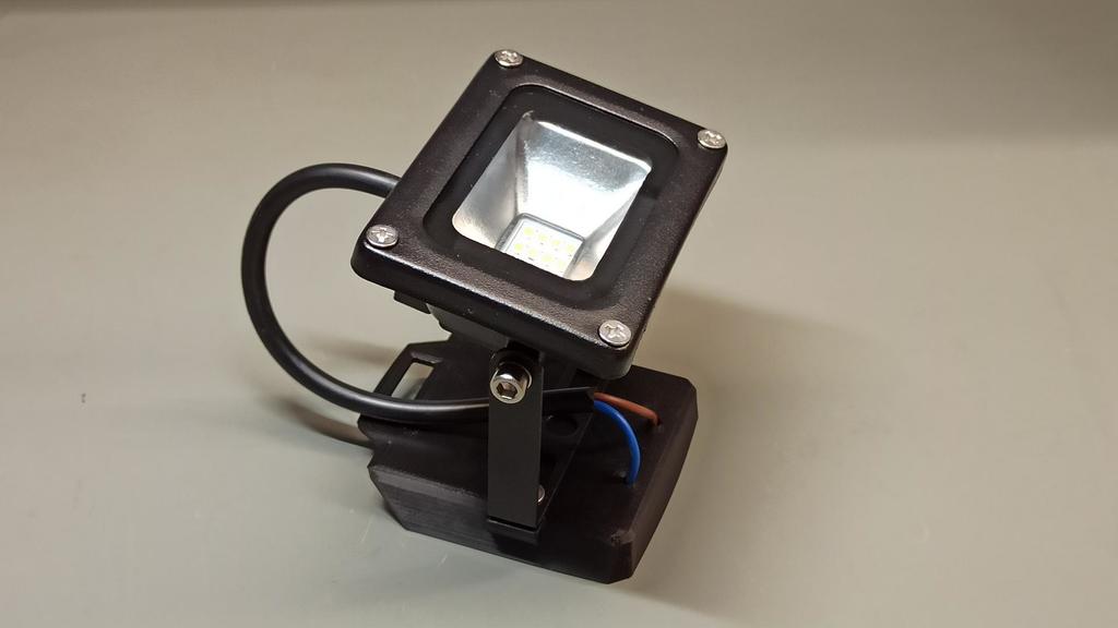 Reflektor/lampa robocza Parkside X20V Team LED 10W do użytku na kempingu i warsztacie