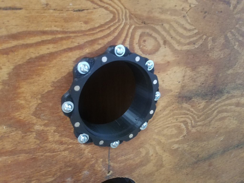 Magnetyczny port odpylacza i zaślepki do montażu na 4-calowym stole