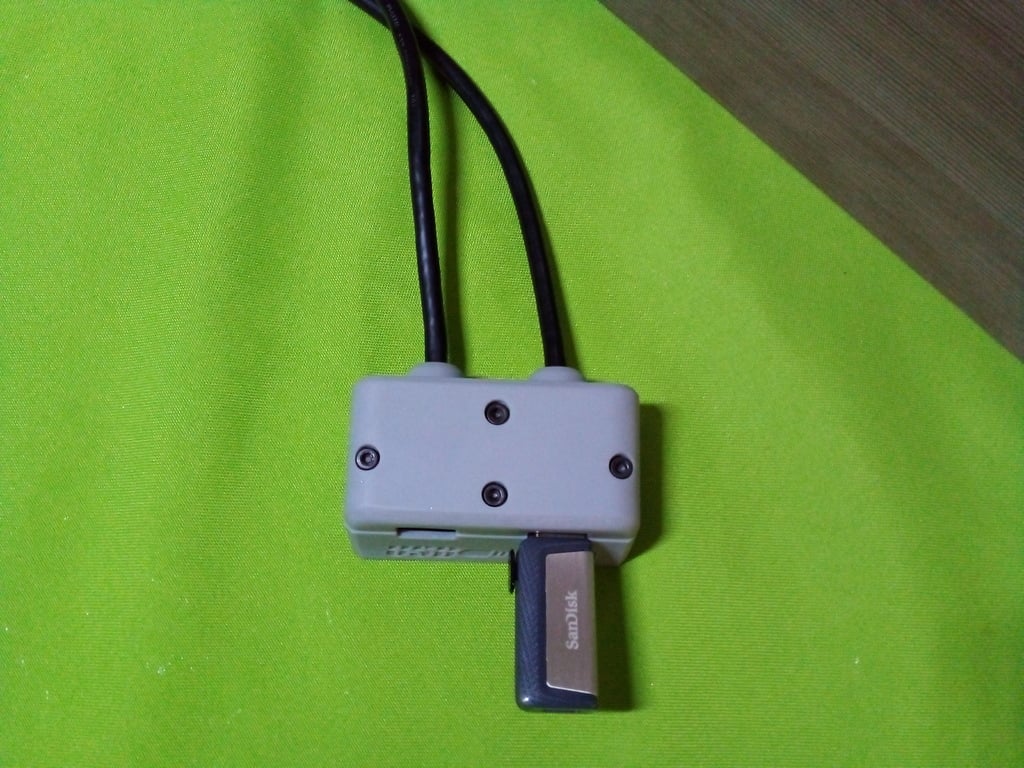 Uchwyt/organizator na przedłużacze Ugreen USB 3.0