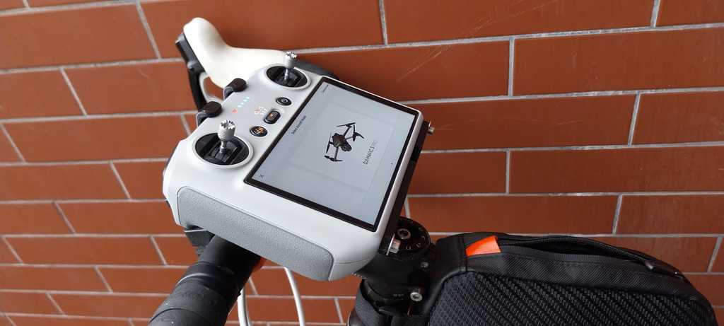 Uchwyt kontrolera DJI RC do Mini 3 PRO do rowerów MTB lub wyścigowych z możliwością montażu Gopro Quadlock