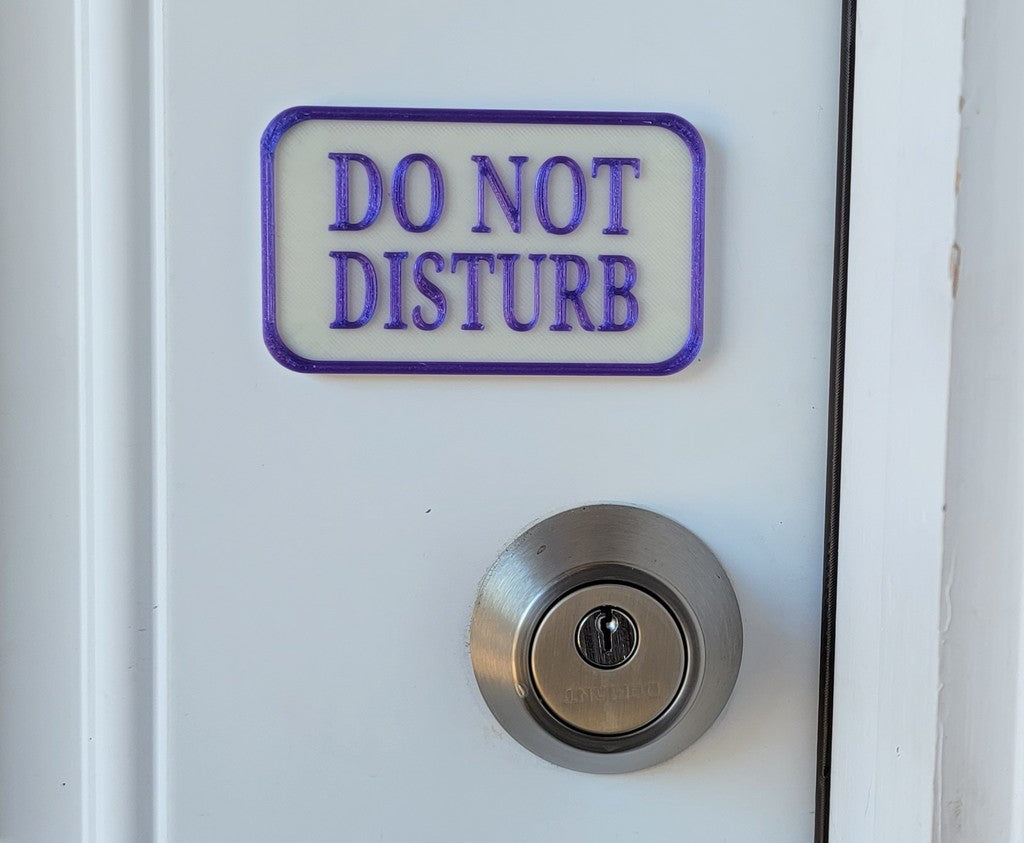 Magnetyczna tabliczka „Nie przeszkadzać” na drzwi